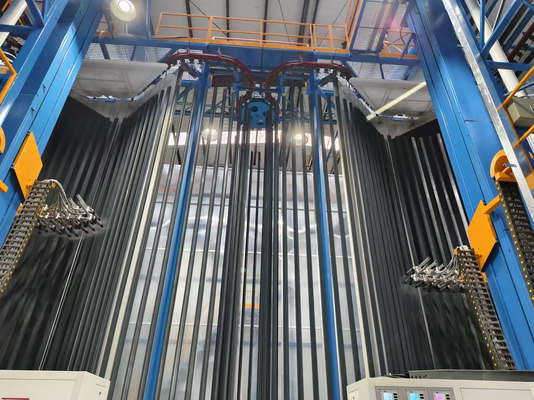 Vertical intelligent automated production line for aluminum profile spraying
